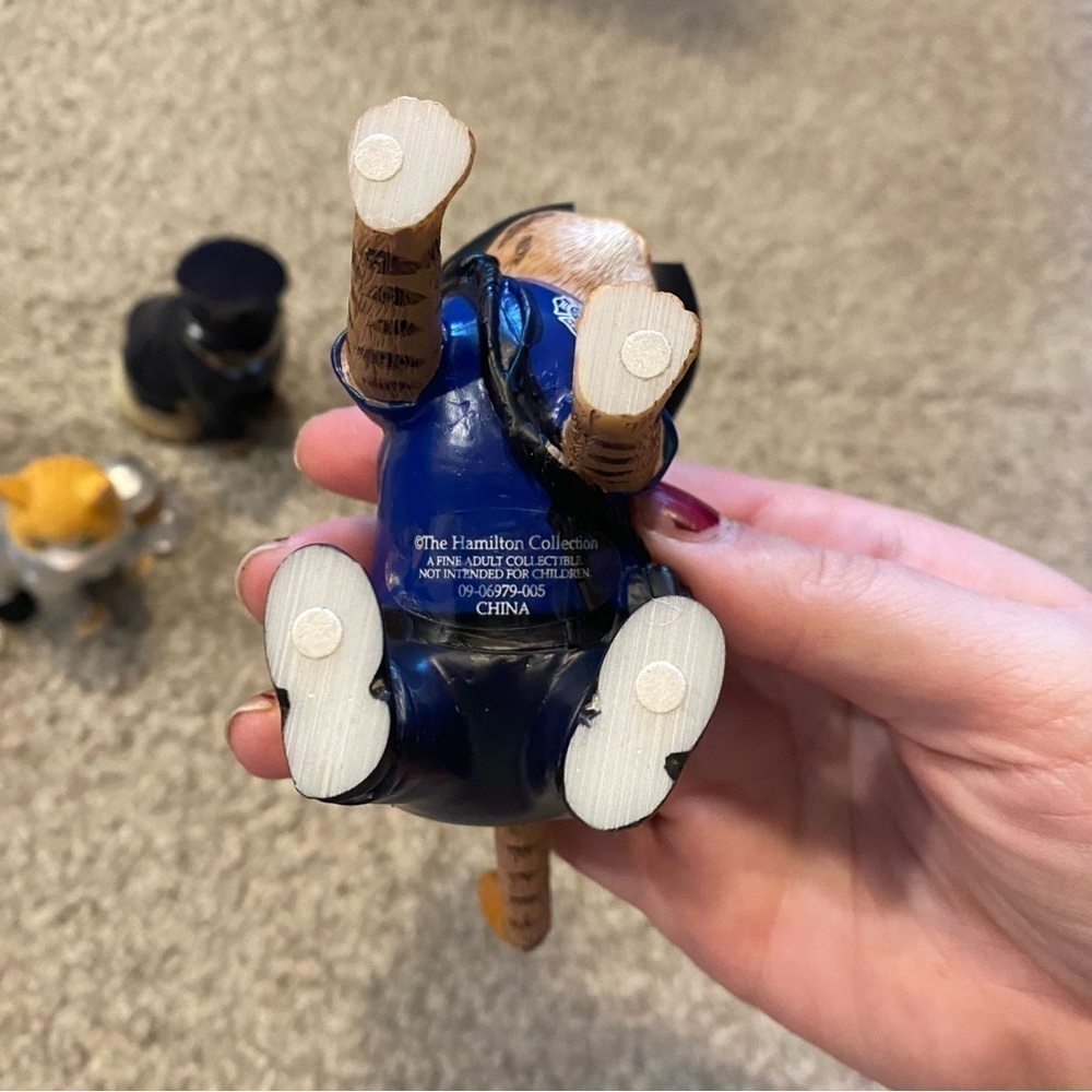 "Furr-ever Firefighter" Cat Figurine Collection Hamilton Collection Astronaut - Picture 5 of 9